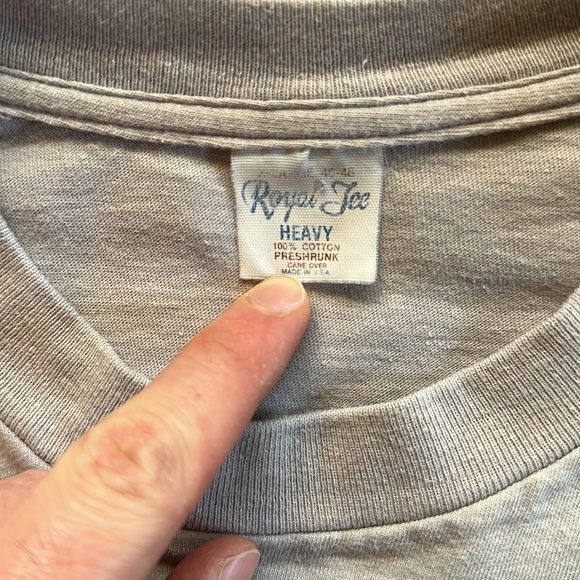 Vintage Pittsburgh T-Shirt, Size Large. Gently preowned condition. - Picture 2 of 4